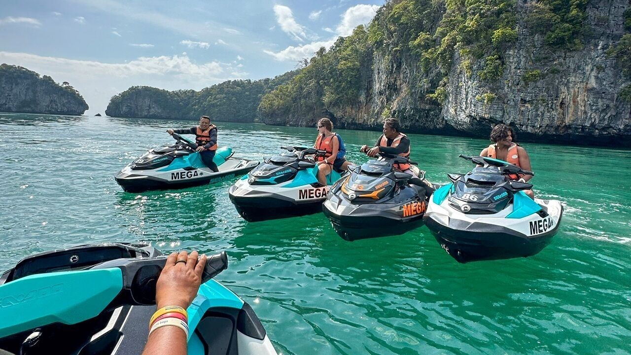 Dayang Bunting Island Tour by Jet Ski - Book tickets online at FunMalaysia