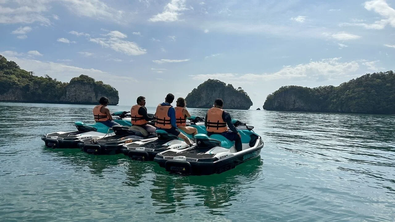 Dayang Bunting Island Tour by Jet Ski - view 2
