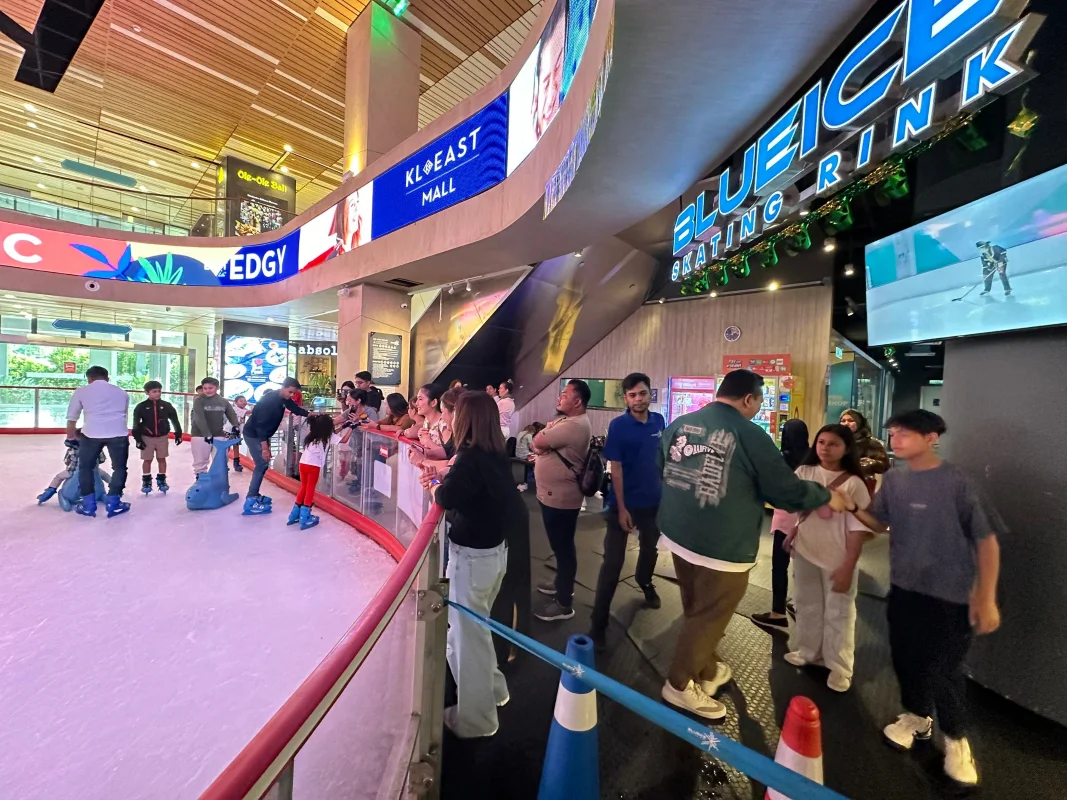 Blue Ice Skating Rink @ KL East Mall & Space and Time Cube - view 1